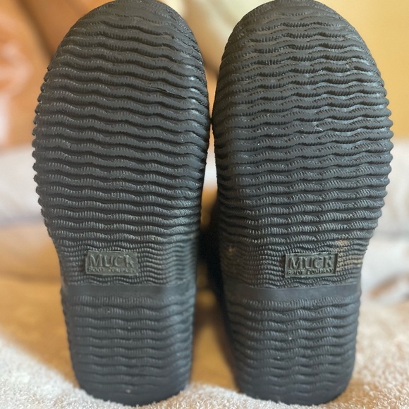 KIDS MUCK BOOT CO. SIZE 4 BLACK - Picture 3 of 9